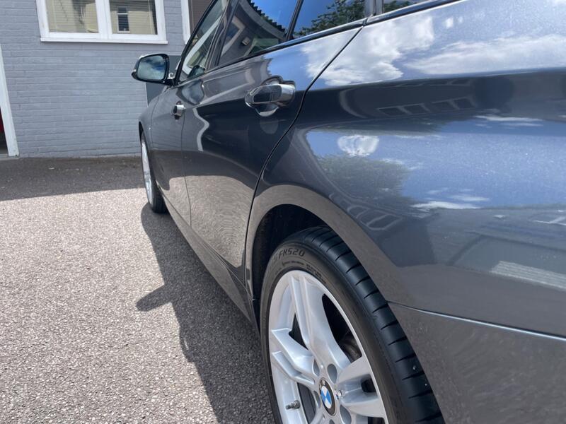 BMW 3 SERIES