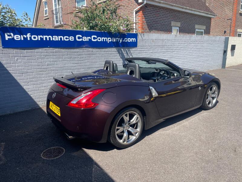 NISSAN 370Z