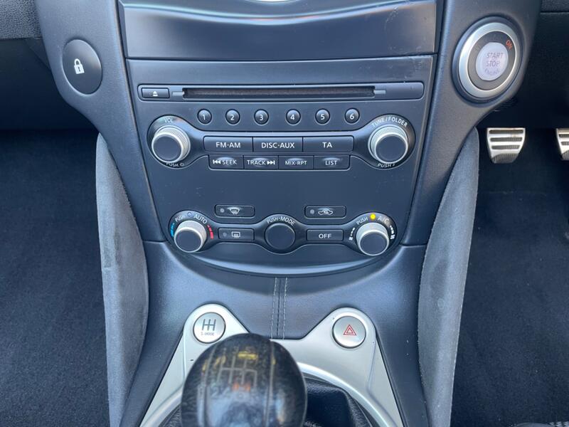 NISSAN 370Z