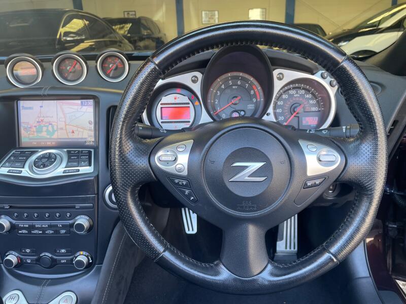 NISSAN 370Z