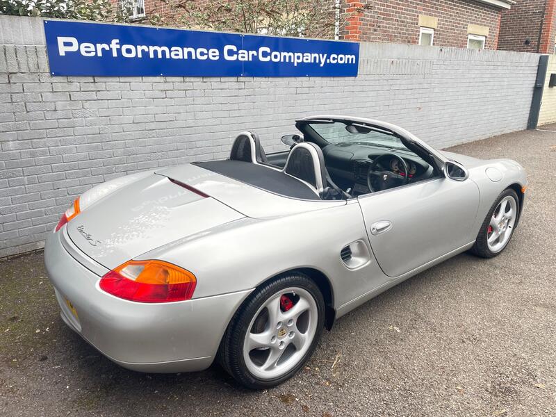 PORSCHE BOXSTER