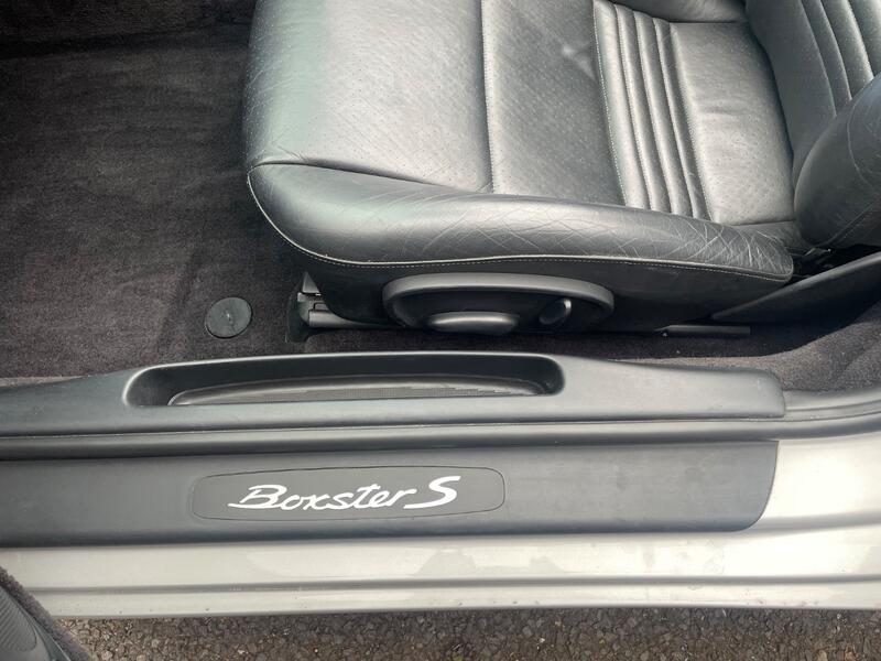 PORSCHE BOXSTER