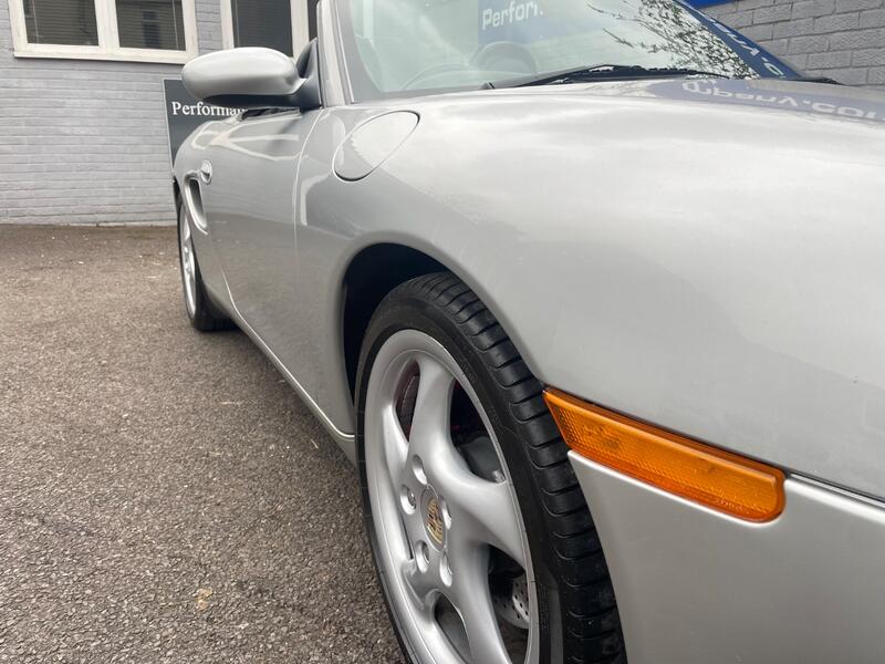 PORSCHE BOXSTER