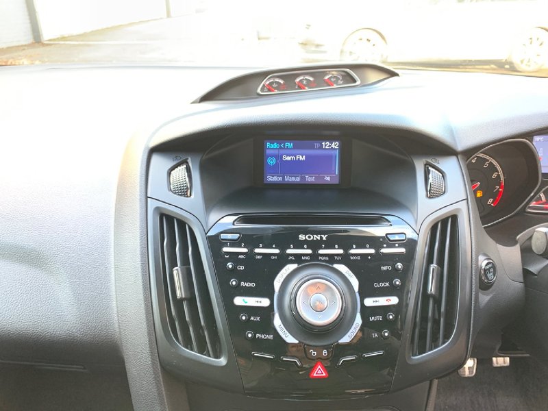 FORD FOCUS
