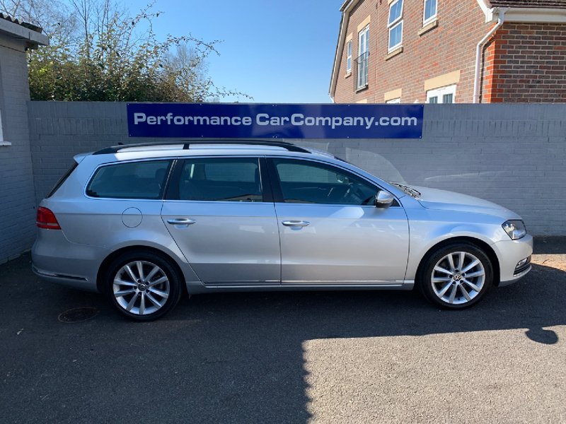 View VOLKSWAGEN PASSAT TDi 140 BlueMotion Executive Black Heated Leather Sat Nav 73000miles FSH