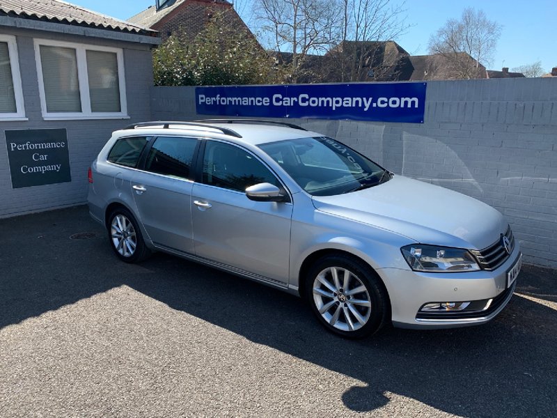 View VOLKSWAGEN PASSAT TDi 140 BlueMotion Executive Black Heated Leather Sat Nav 73000miles FSH