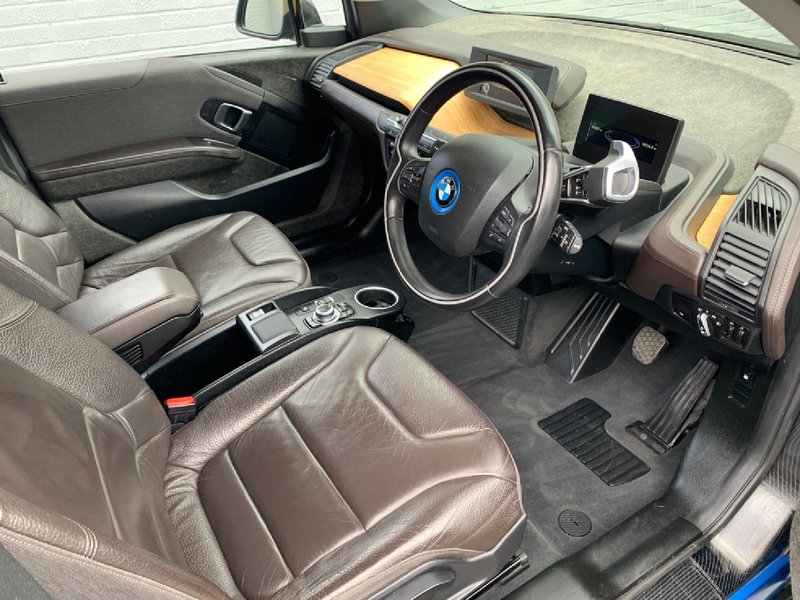 BMW I3