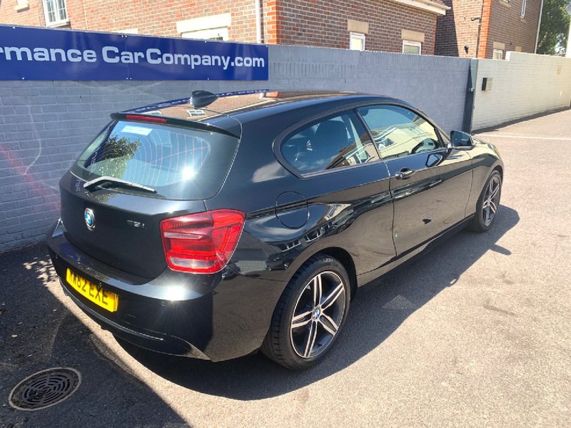 BMW 1 SERIES