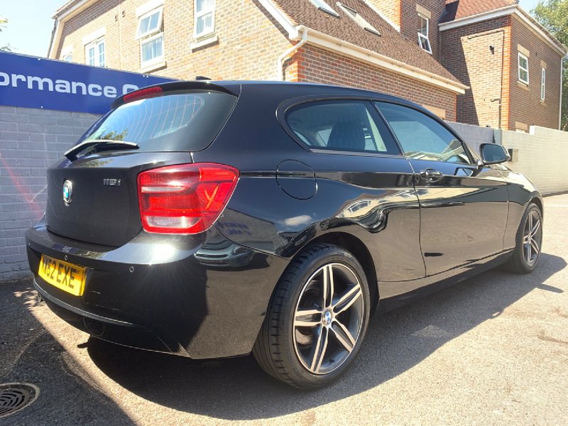 BMW 1 SERIES