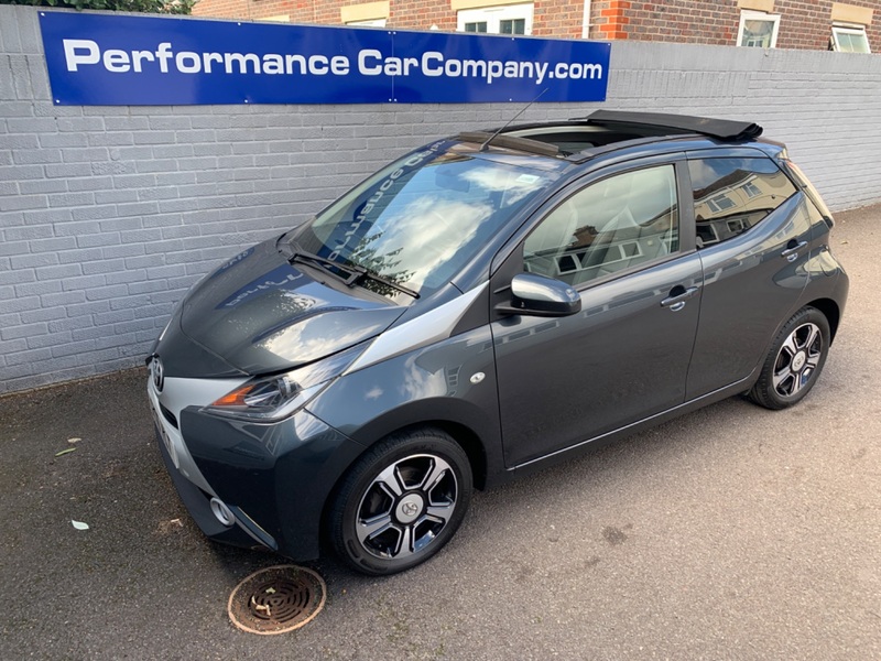 TOYOTA AYGO