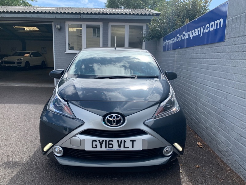 TOYOTA AYGO