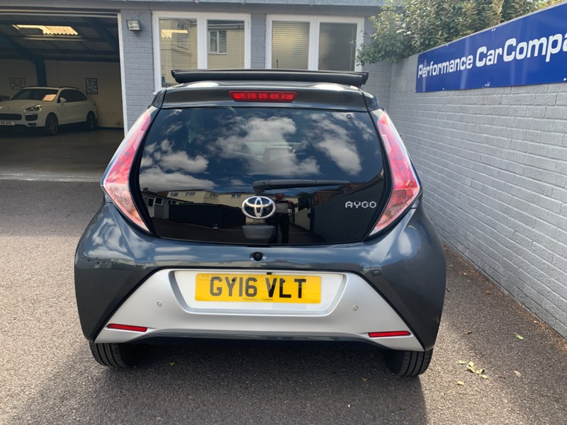 TOYOTA AYGO