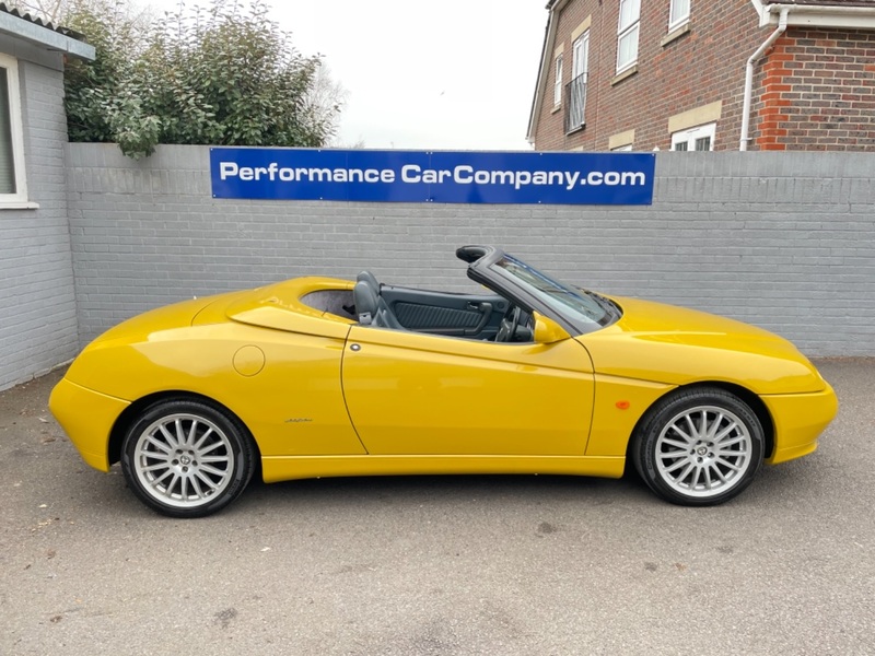 View ALFA ROMEO SPIDER 2.0 TS LUSSO 16V Stunning Useable Classic Alfa in Rare Metallic Zoe Yellow