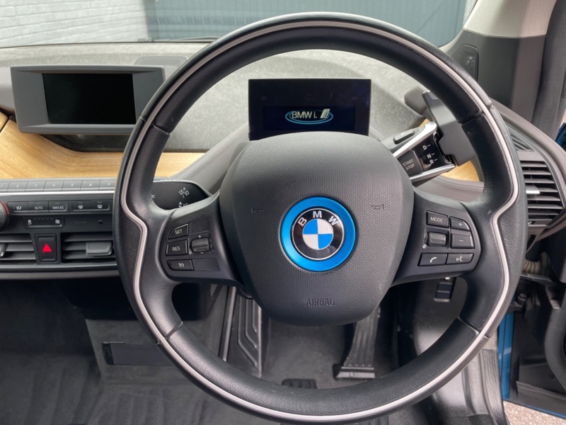 BMW I3