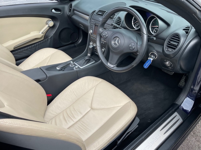 View MERCEDES-BENZ SLK SLK280 3.0 Auto Facelift 60000miles FSH Sat Nav Heated Seats Airscarf