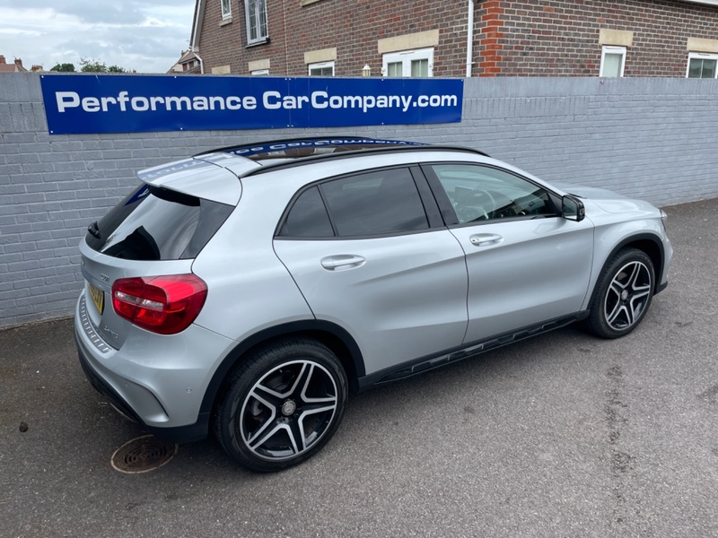 MERCEDES-BENZ GLA CLASS