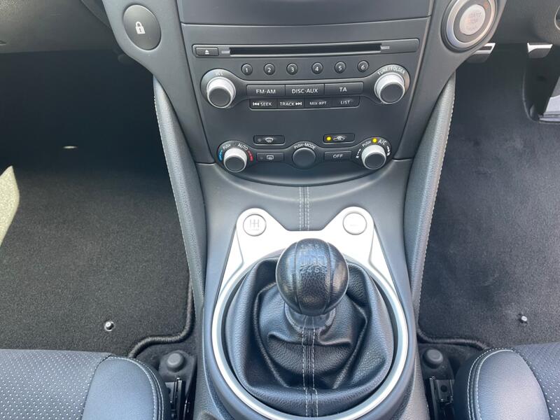 NISSAN 370Z