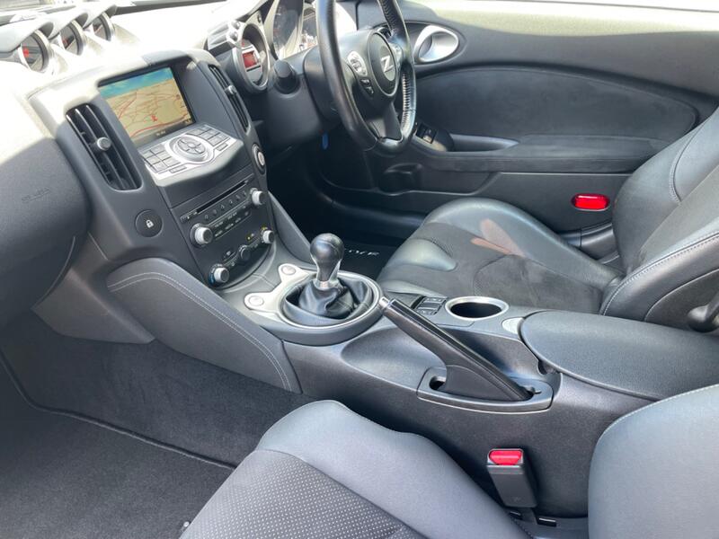 NISSAN 370Z