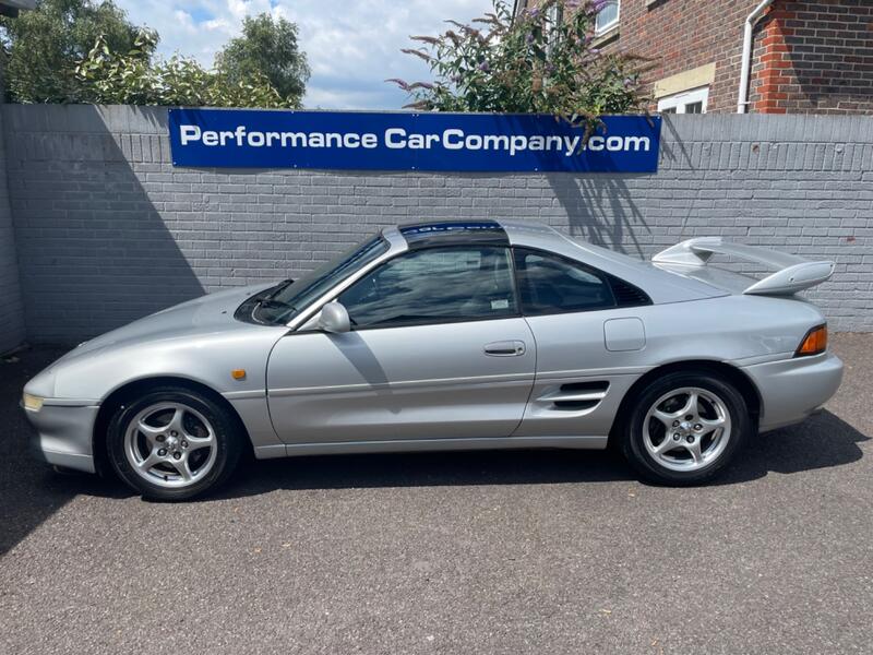 TOYOTA MR2