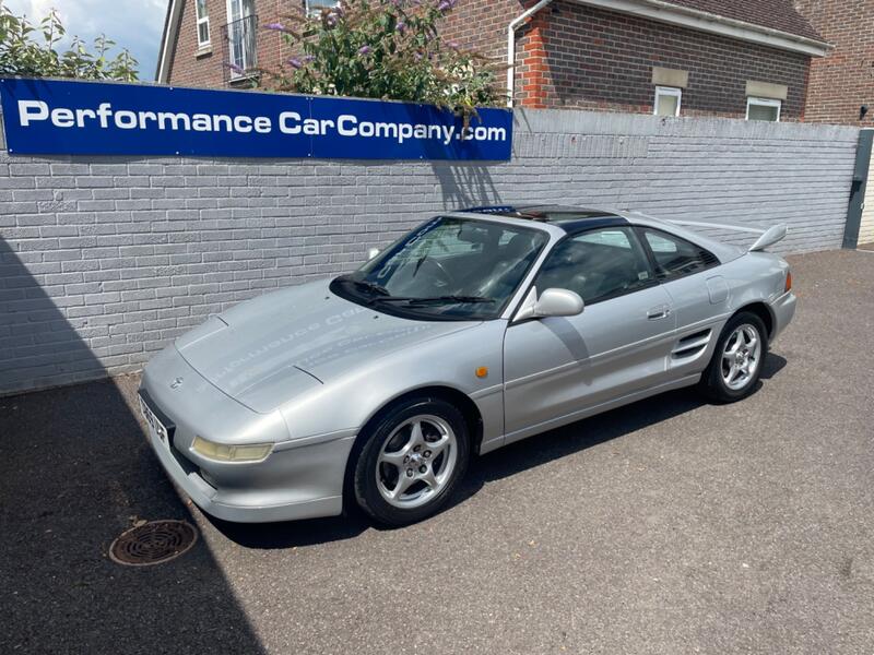 TOYOTA MR2